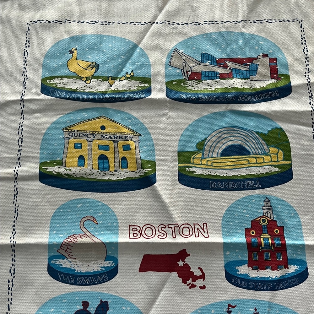 Oversized, unused, Boston scene snow globe T Towel - Picture 2 of 5